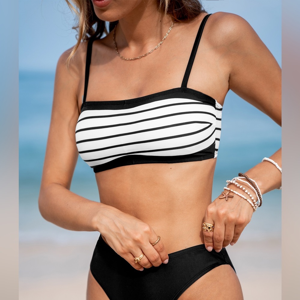 Cupshe Black and White Striped Bikini Top